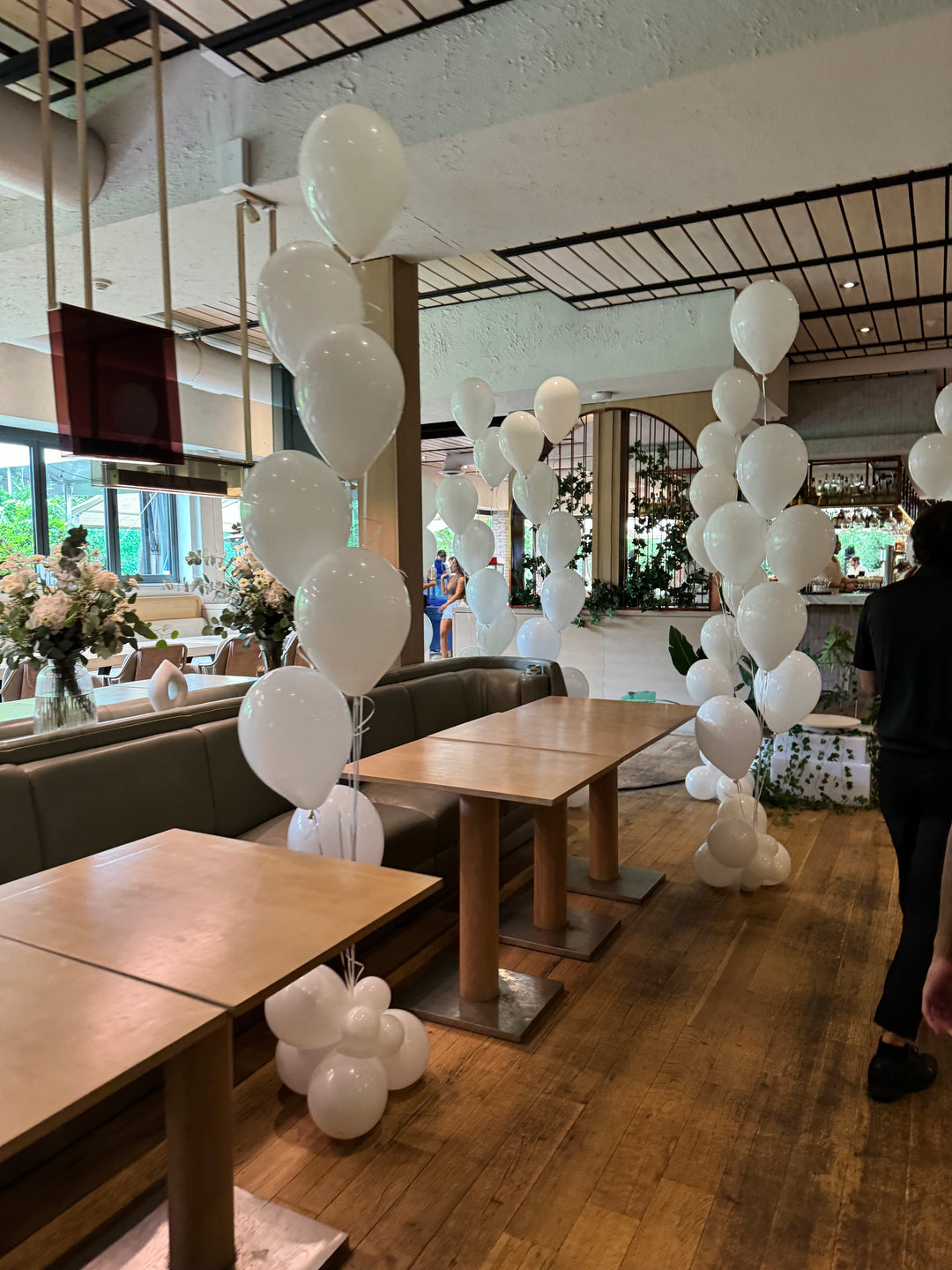 White Party Balloon Install