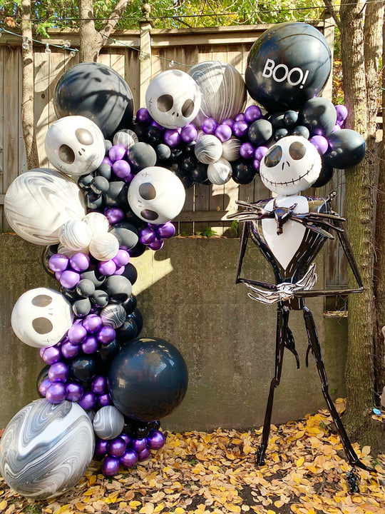 BOO and skulls balloon Cluster with 7ft Jack Skellington