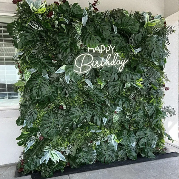 Rainforest wall including happy birthday sign (set up not included)